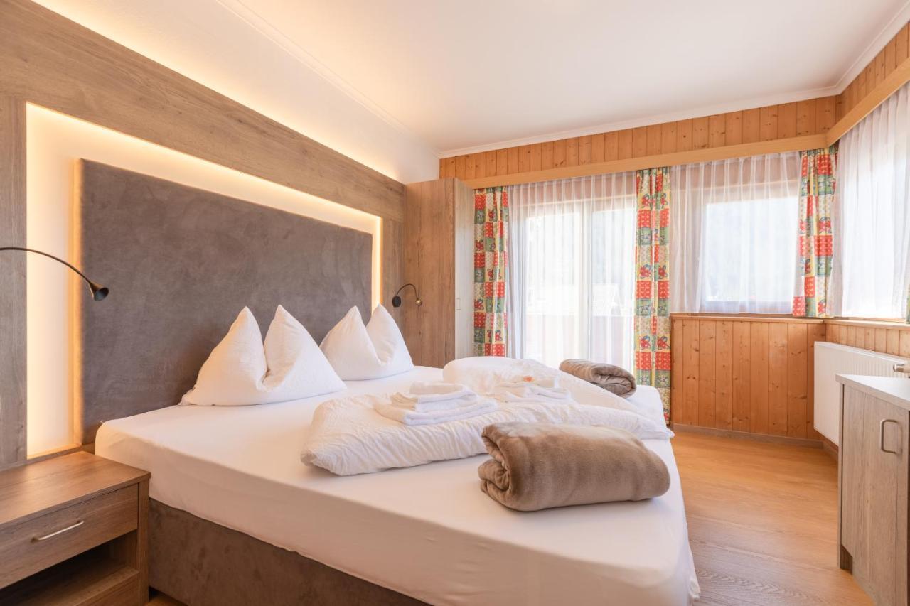 Hotel Tyrol Planca di Sopra Exteriör bild
