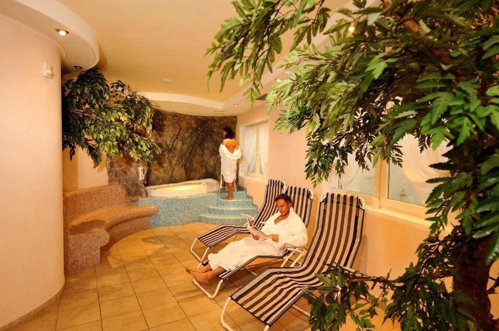Hotel Tyrol Planca di Sopra Exteriör bild